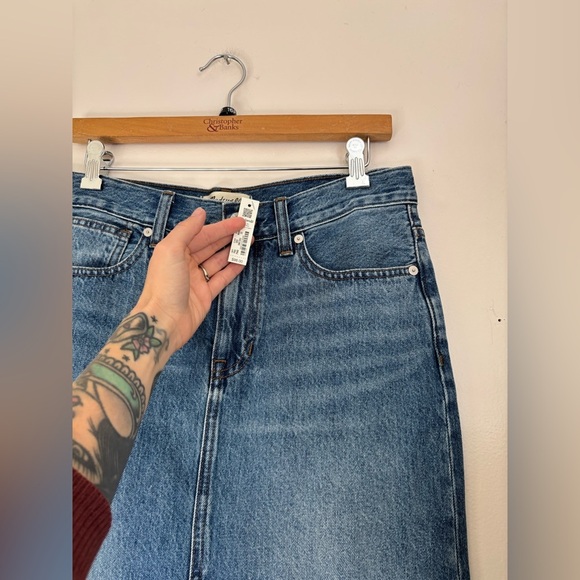 Madewell medium wash denim skirt - Picture 6 of 6
